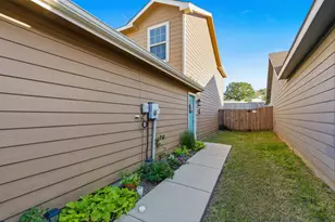 10719 Deauville Dr, Fort Worth, TX 76108 - Photo 5