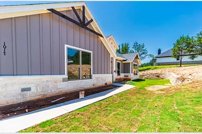 1017 Mojave Trail, Granbury, TX 76048 - Photo 3