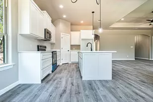 1017 Mojave Trail, Granbury, TX 76048 - Photo 11