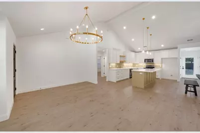 833 N Bailey Avenue, Fort Worth, TX 76107 - Photo 11