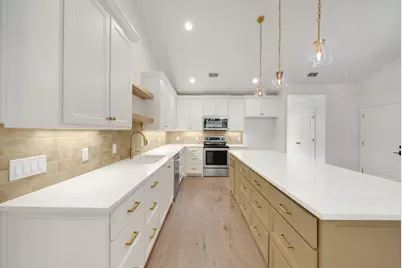 833 N Bailey Avenue, Fort Worth, TX 76107 - Photo 7