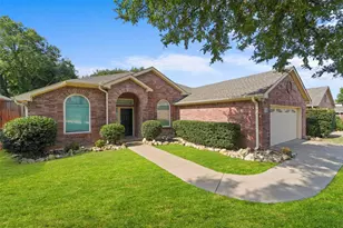 5554 Canyon Lands Dr, Fort Worth, TX 76137 - Photo 5