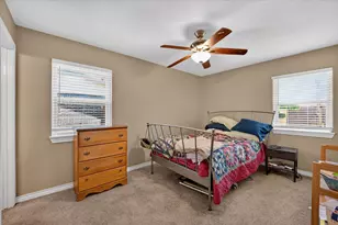 250 S Shore Pl, Lewisville, TX 75067 - Photo 15