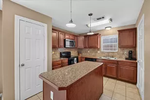 250 S Shore Pl, Lewisville, TX 75067 - Photo 3