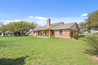 146 Indian Paint Brush Road, Eddy, TX 76524 - Photo 5