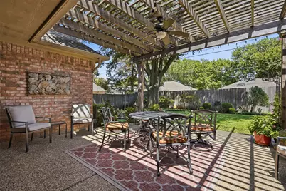 6009 Wallace Meadows Court, Arlington, TX 76001 - Photo 9