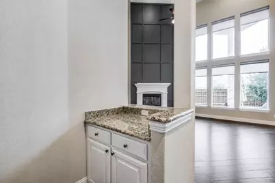 10404 Bartlett Drive, Frisco, TX 75035 - Photo 13
