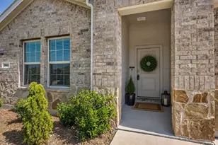 965 Fueller Dr, Aubrey, TX 76227 - Photo 3
