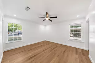 2110 Tompkins Dr, Grand Prairie, TX 75051 - Photo 21