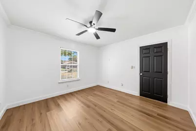 2110 Tompkins Drive, Grand Prairie, TX 75051 - Photo 25