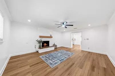 2110 Tompkins Drive, Grand Prairie, TX 75051 - Photo 13