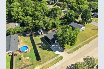 703 Casa Linda Street, Ennis, TX 75119 - Photo 27