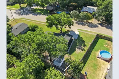 703 Casa Linda Street, Ennis, TX 75119 - Photo 33