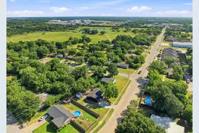 703 Casa Linda Street, Ennis, TX 75119 - Photo 31
