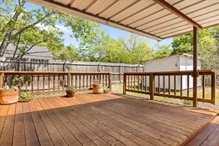 201 E 3rd St, Weatherford, TX 76086 - Photo 23