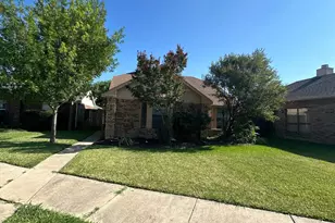 1724 Wheatfield Dr, Mesquite, TX 75149 - Photo 1