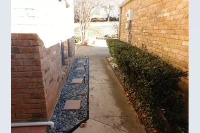 622 Crowley Road, Arlington, TX 76012 - Photo 1