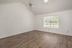 1423 S Howeth St, Gainesville, TX 76240 - Photo 23