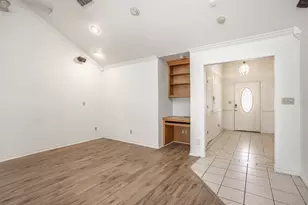 1423 S Howeth St, Gainesville, TX 76240 - Photo 7