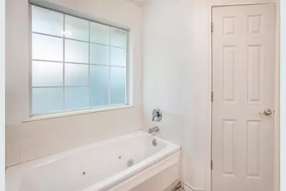 1423 S Howeth Street, Gainesville, TX 76240 - Photo 27