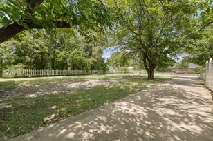 202 Roaring Springs Dr, Joshua, TX 76058 - Photo 27