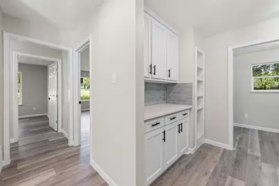 202 Roaring Springs Drive, Joshua, TX 76058 - Photo 7