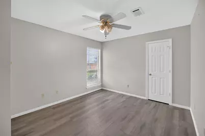 1037 McCoy Drive, Irving, TX 75062 - Photo 19
