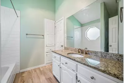 4203 Meadow Ridge Drive, Carrollton, TX 75010 - Photo 19