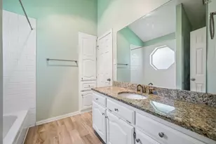 4203 Meadow Ridge Dr, Carrollton, TX 75010 - Photo 19