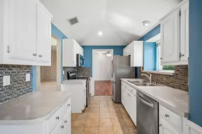 4203 Meadow Ridge Drive, Carrollton, TX 75010 - Photo 7