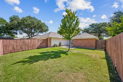 4203 Meadow Ridge Drive, Carrollton, TX 75010 - Photo 23