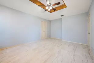 4203 Meadow Ridge Dr, Carrollton, TX 75010 - Photo 13