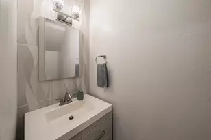 12816 Midway Rd, Dallas, TX 75244 - Photo 13