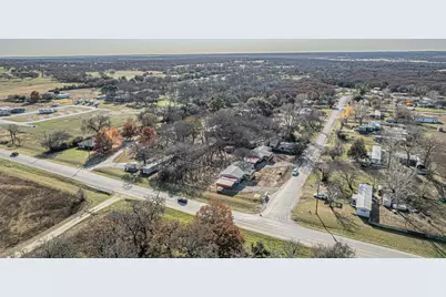 101 Kelly Court, Azle, TX 76020 - Photo 29