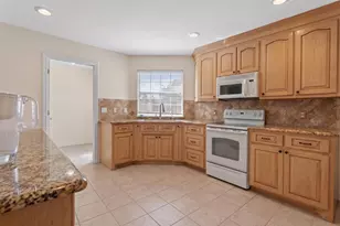 213 Diamond Oaks Dr, Hudson Oaks, TX 76087 - Photo 11