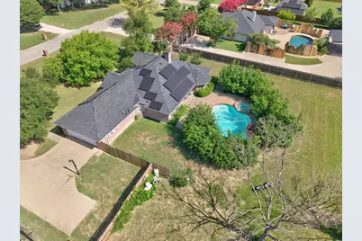 213 Diamond Oaks Drive, Hudson Oaks, TX 76087 - Photo 3