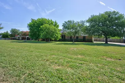 213 Diamond Oaks Drive, Hudson Oaks, TX 76087 - Photo 7