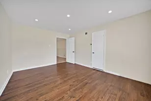 8533 Blossom Ln, Dallas, TX 75227 - Photo 31