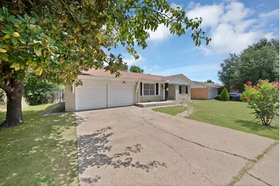 8533 Blossom Lane, Dallas, TX 75227 - Photo 3