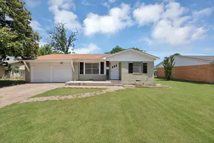 8533 Blossom Ln, Dallas, TX 75227 - Photo 3