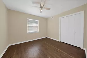 8533 Blossom Ln, Dallas, TX 75227 - Photo 15