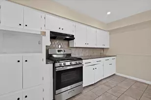 8533 Blossom Ln, Dallas, TX 75227 - Photo 27