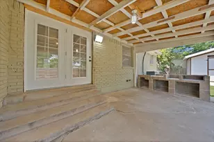 8533 Blossom Ln, Dallas, TX 75227 - Photo 33