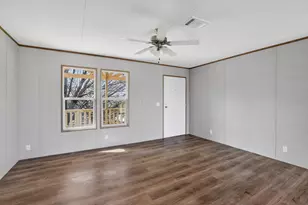 206 Rhett Ct, Aurora, TX 76078 - Photo 5