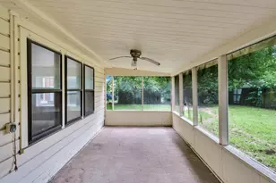 1404 E Tennie St, Gainesville, TX 76240 - Photo 35
