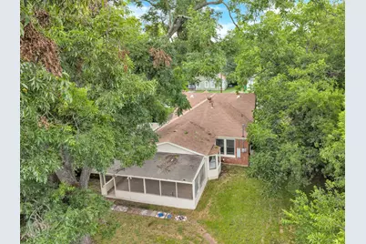1404 E Tennie Street, Gainesville, TX 76240 - Photo 11