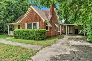 1404 E Tennie St, Gainesville, TX 76240 - Photo 1