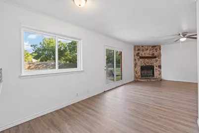 1206 Hemphill Drive, Cleburne, TX 76033 - Photo 7