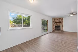 1206 Hemphill Dr, Cleburne, TX 76033 - Photo 7