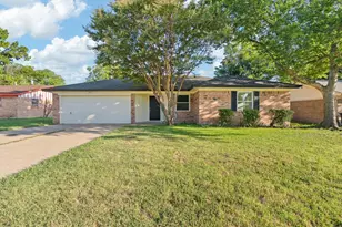1206 Hemphill Dr, Cleburne, TX 76033 - Photo 1